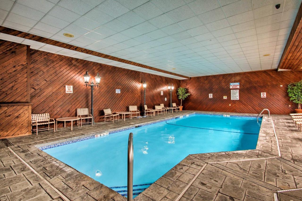 Lincoln Condo With Views, Pool, Hot Tub And Balcony! Екстериор снимка